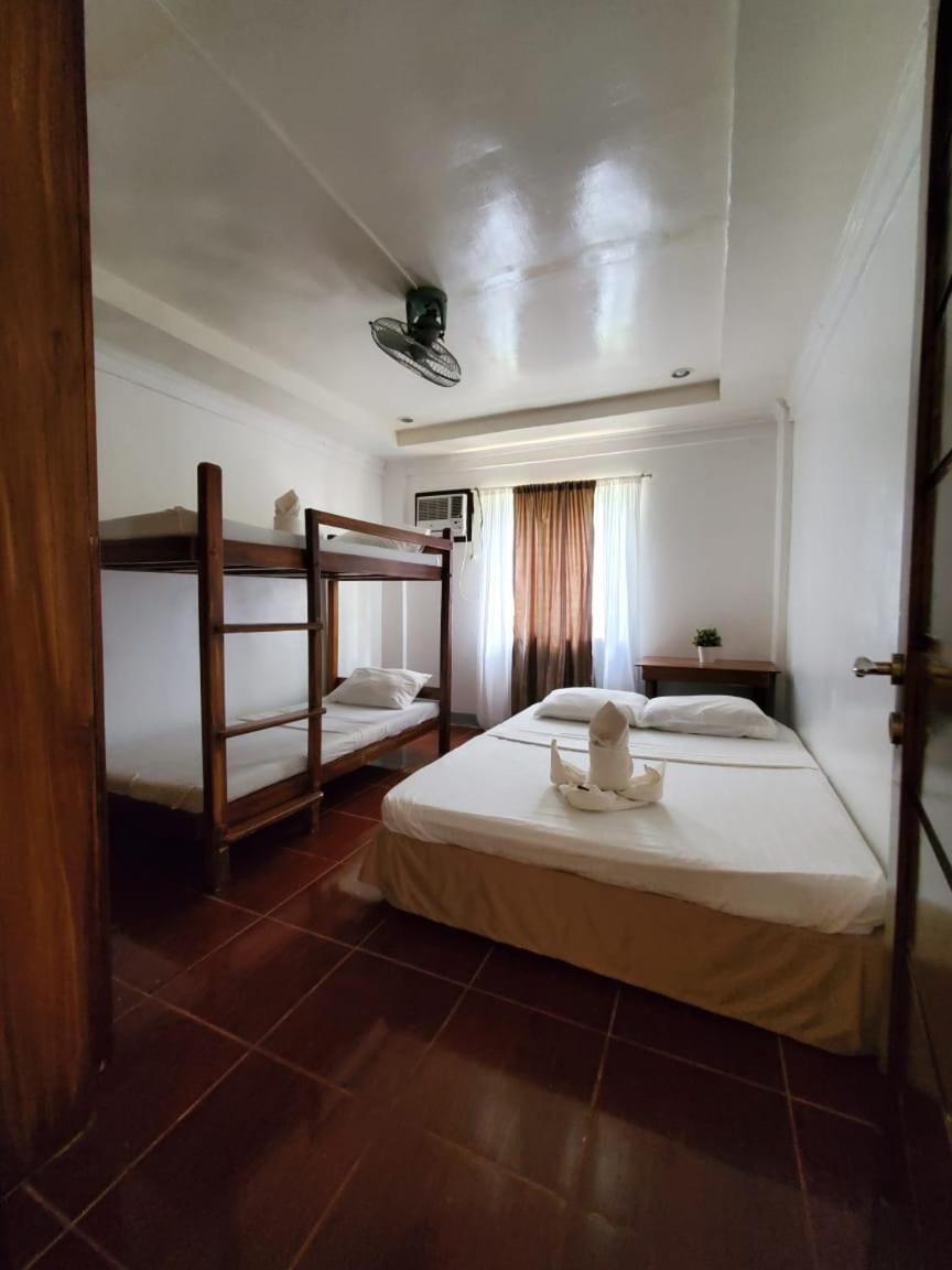 Ricardo Valley Inn Корон Екстер'єр фото