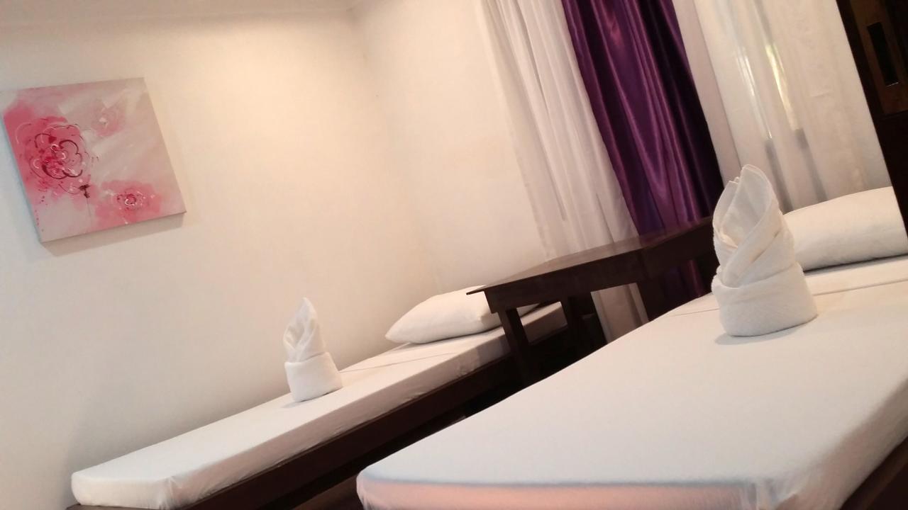 Ricardo Valley Inn Корон Екстер'єр фото