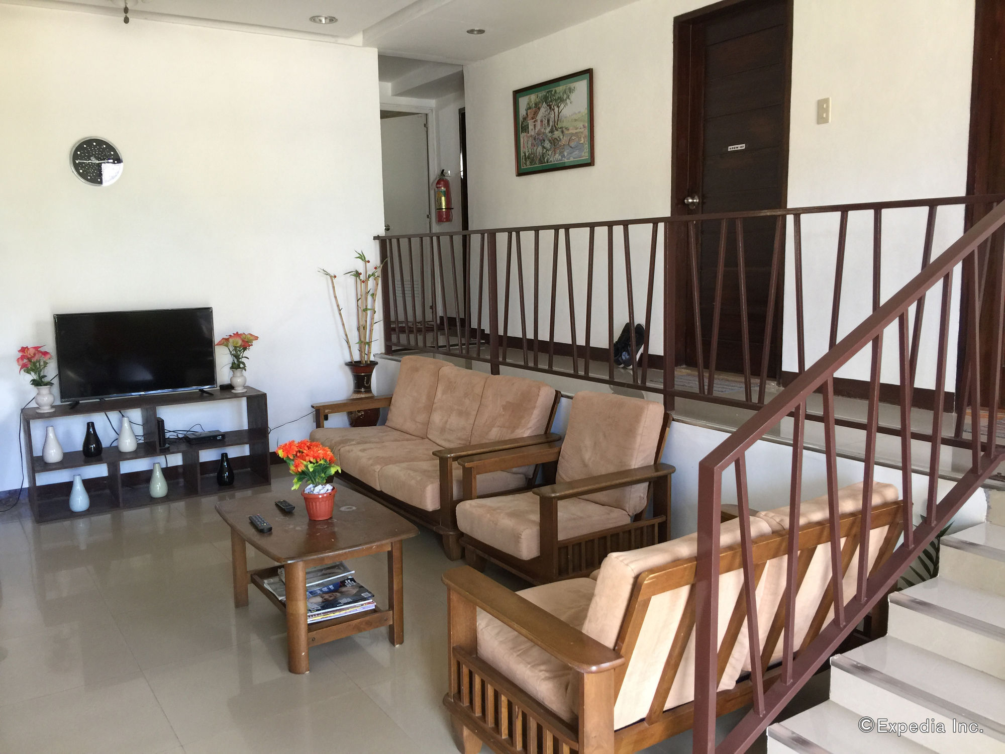 Ricardo Valley Inn Корон Екстер'єр фото
