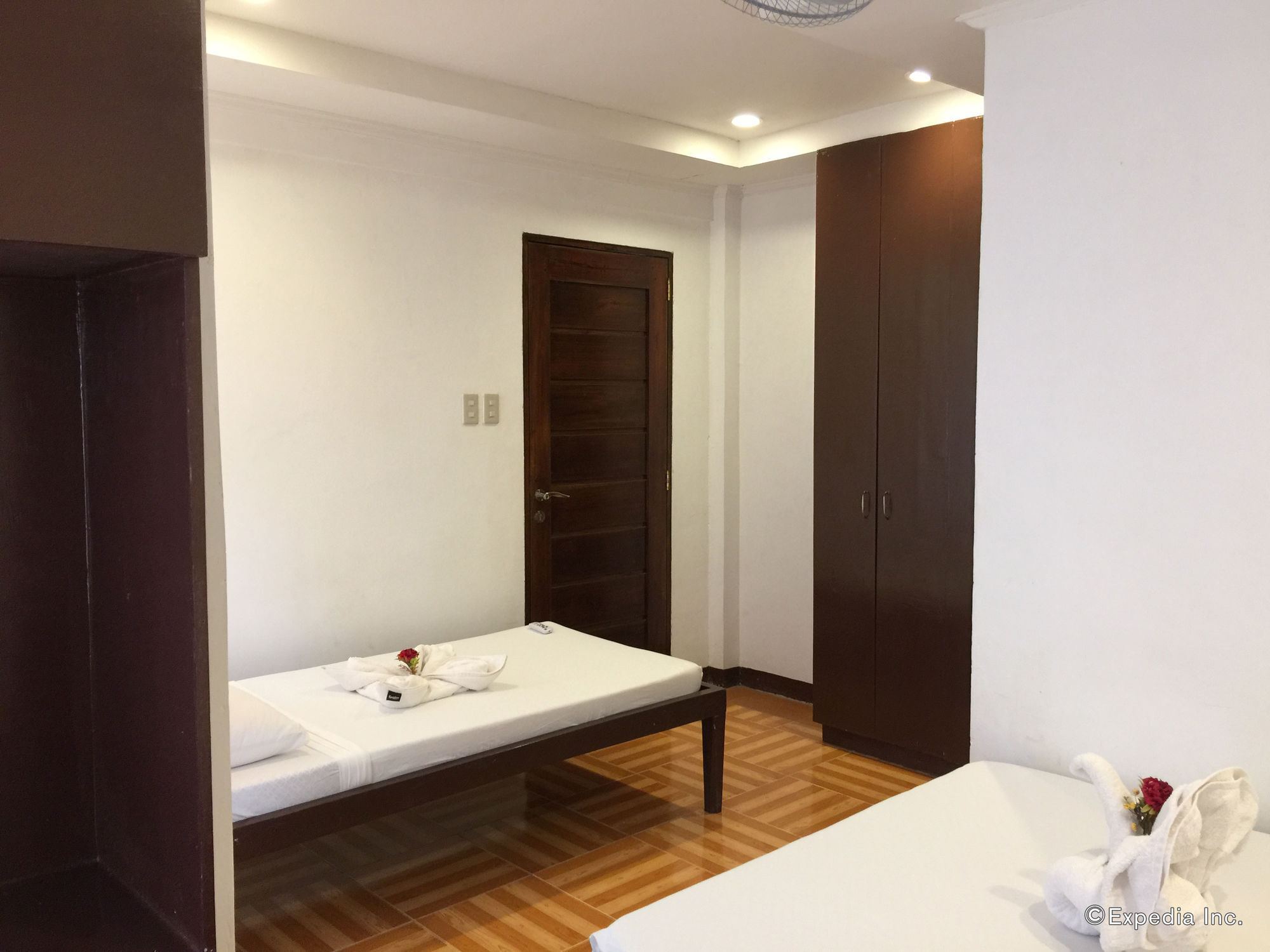Ricardo Valley Inn Корон Екстер'єр фото